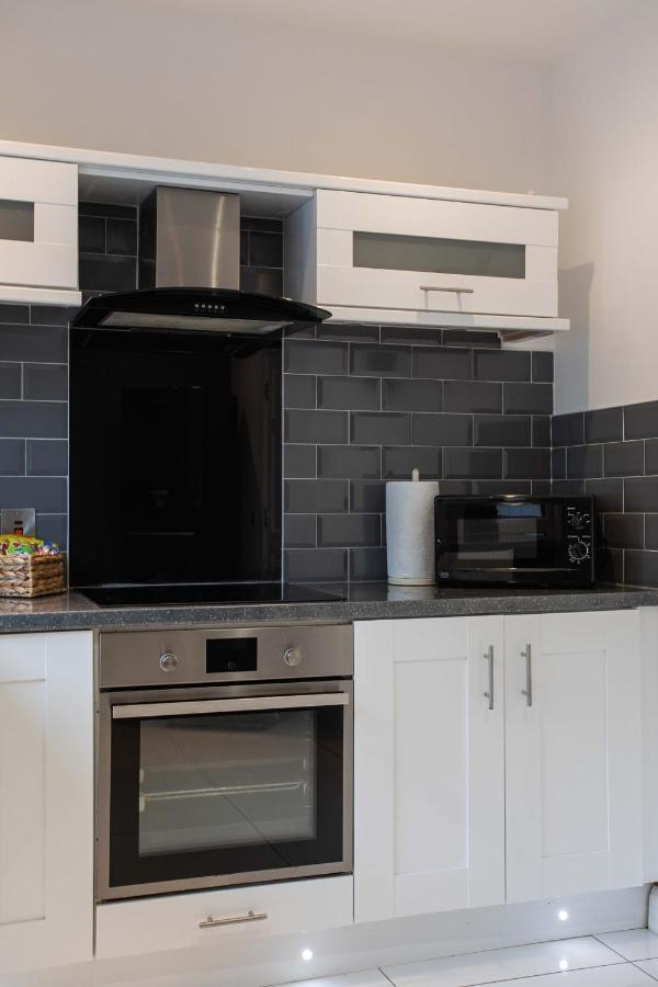 Refurbished Home, 8 Mins To Cc Belfast Extérieur photo