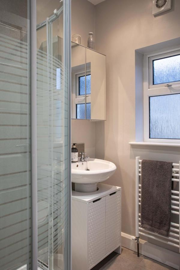 Refurbished Home, 8 Mins To Cc Belfast Extérieur photo
