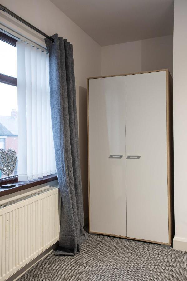 Refurbished Home, 8 Mins To Cc Belfast Extérieur photo