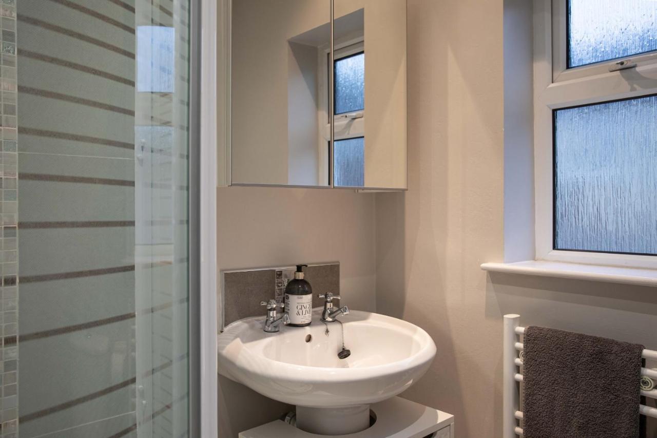 Refurbished Home, 8 Mins To Cc Belfast Extérieur photo