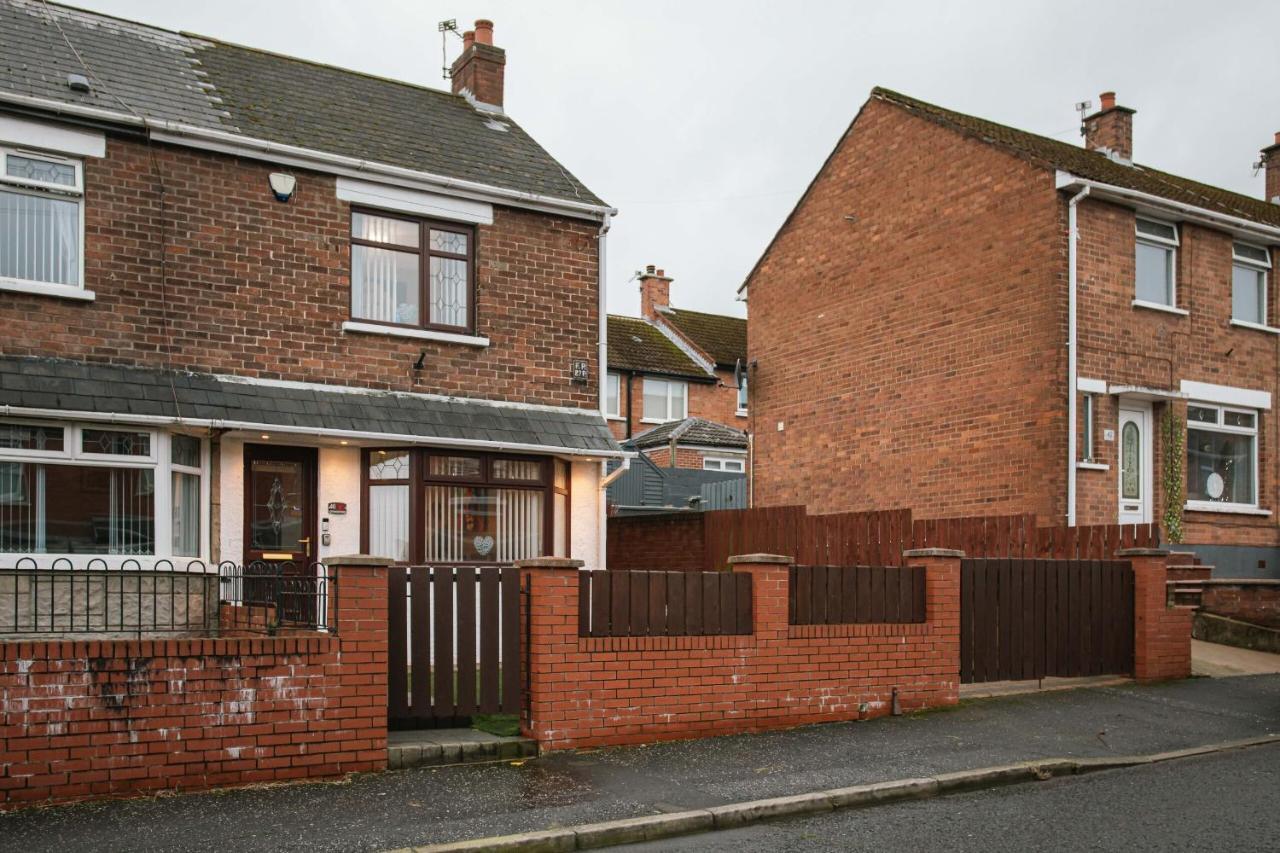 Refurbished Home, 8 Mins To Cc Belfast Extérieur photo