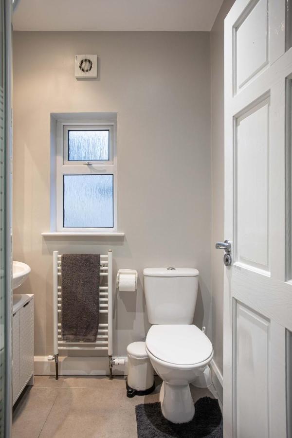Refurbished Home, 8 Mins To Cc Belfast Extérieur photo